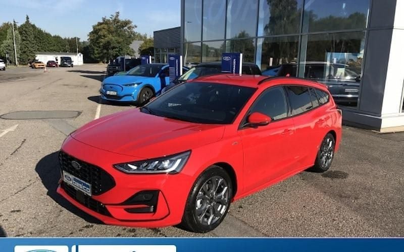 Rot Gebraucht 2023 Ford Focus ST-Line X Kombi | 24.990 € (Fairer Preis) - Bild 1/4