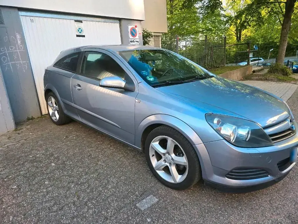 Gebraucht Opel Astra GTC 105 PS (77 kW) 2005