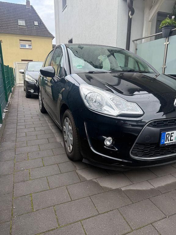 Schwarz Gebraucht 2012 Citroën C3 Tendance Kleinwagen | 3.950 € (Etwas zu teuer) - Bild 1/4