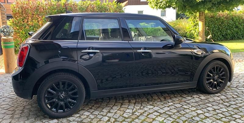 Gebraucht Mini Cooper 136 PS (100 kW) 2016 Schwarz Kleinwagen