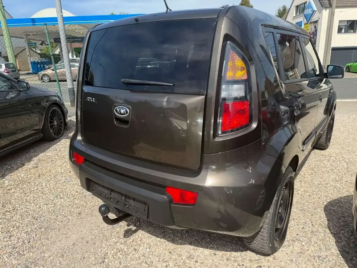 Gebraucht Kia Soul Attract 126 PS (92 kW) 2009 Java brown SUV