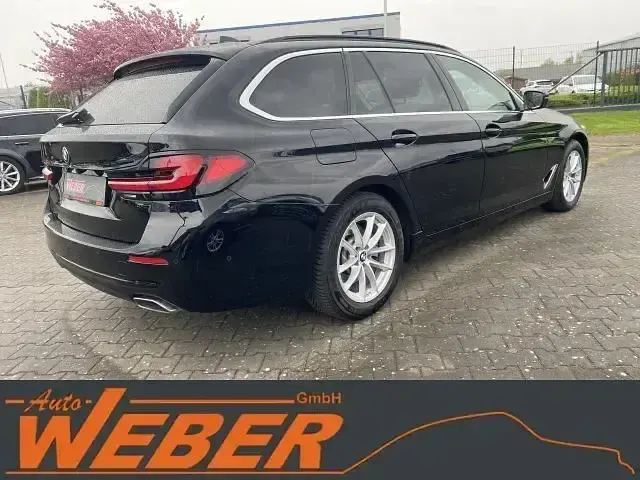 Używany BMW 520 Performance 190 KM (139 kW) 2022 Czarny Kombi