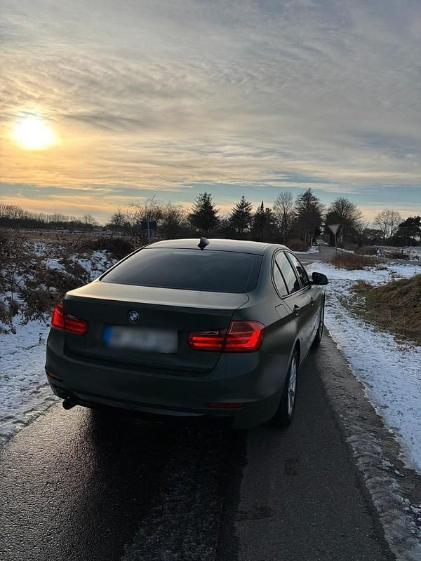 Gebraucht BMW 316 Efficient Dynamics 136 PS (100 kW) 2015 Andere farben Limousine