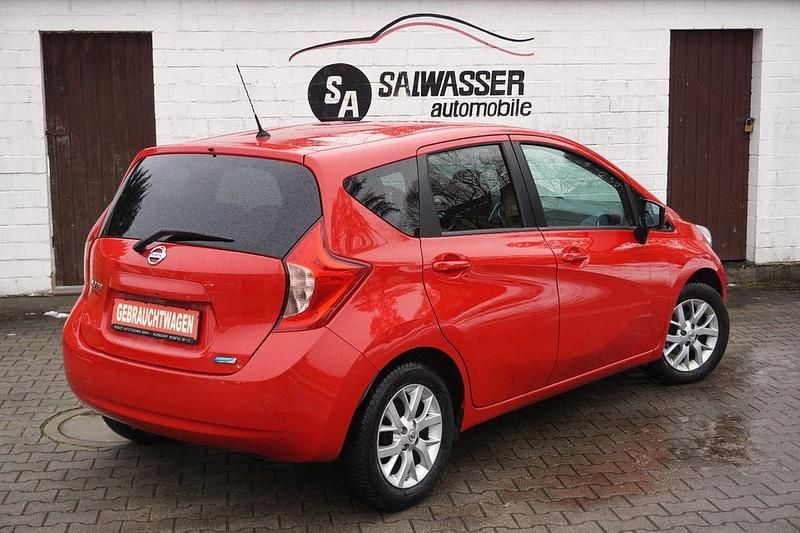 Gebraucht Nissan Note Acenta 90 PS (66 kW) 2015 Rot Limousine