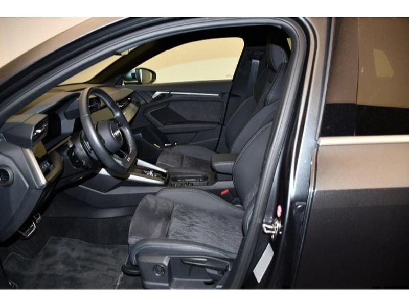 Gebraucht Audi S3 Basis 310 PS (228 kW) 2022 Limousine