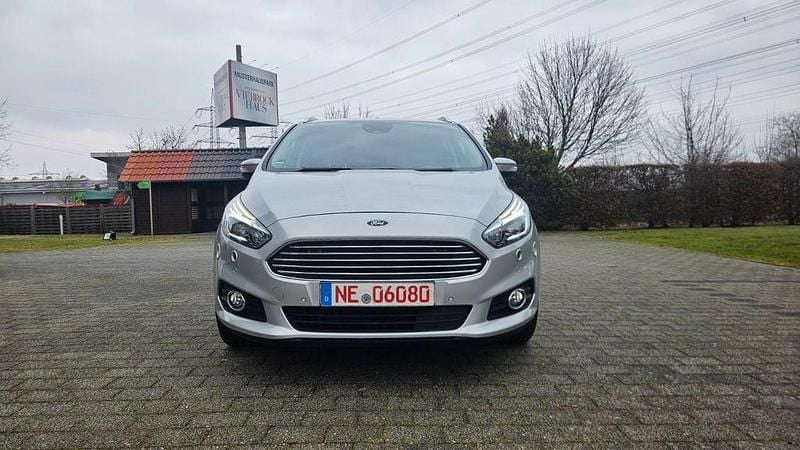 Gebraucht Ford S-MAX Trend 190 PS (139 kW) 2020 Silber Van / Kleinbus