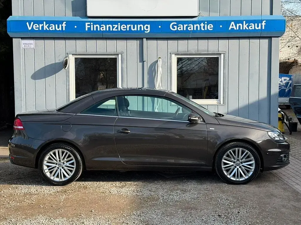 Gebraucht VW Eos Cup 140 PS (102 kW) 2015 Braun Cabrio
