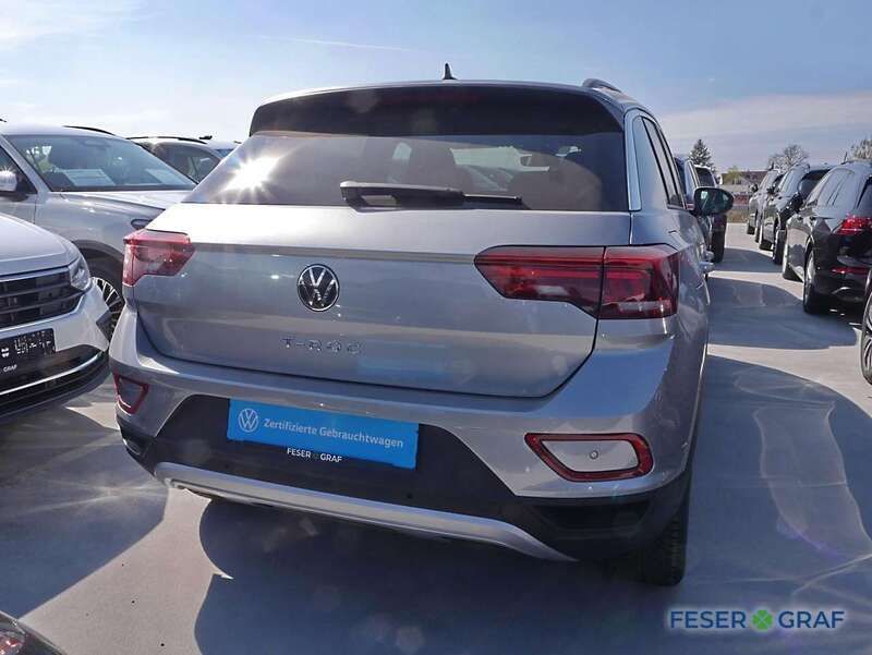 Gebraucht VW T-Roc Move 150 PS (110 kW) 2024 Pyrit silber metallic SUV