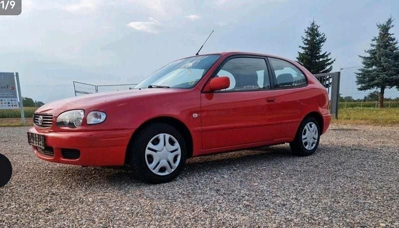 Rot Gebraucht 2000 Toyota Corolla Limousine | 2.900 € (Fairer Preis) - Bild 1/1