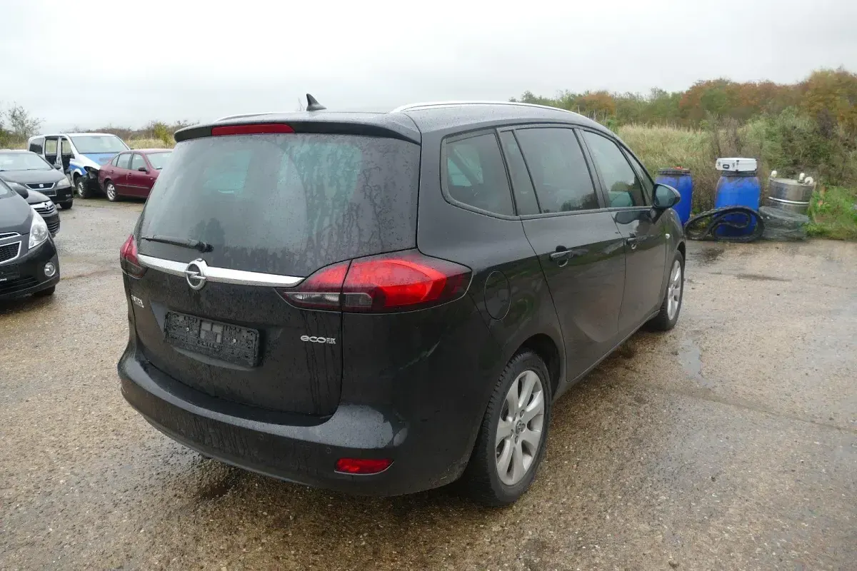 Gebraucht Opel Zafira Tourer 140 PS (102 kW) 2015 Schwarz Van / Kleinbus