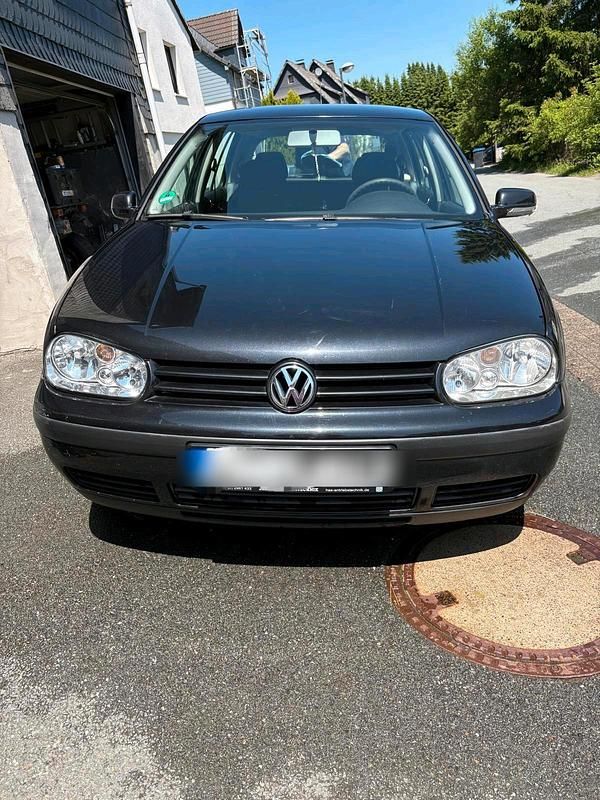 Gebraucht VW Golf IV 75 PS (55 kW) 2003 Schwarz Limousine