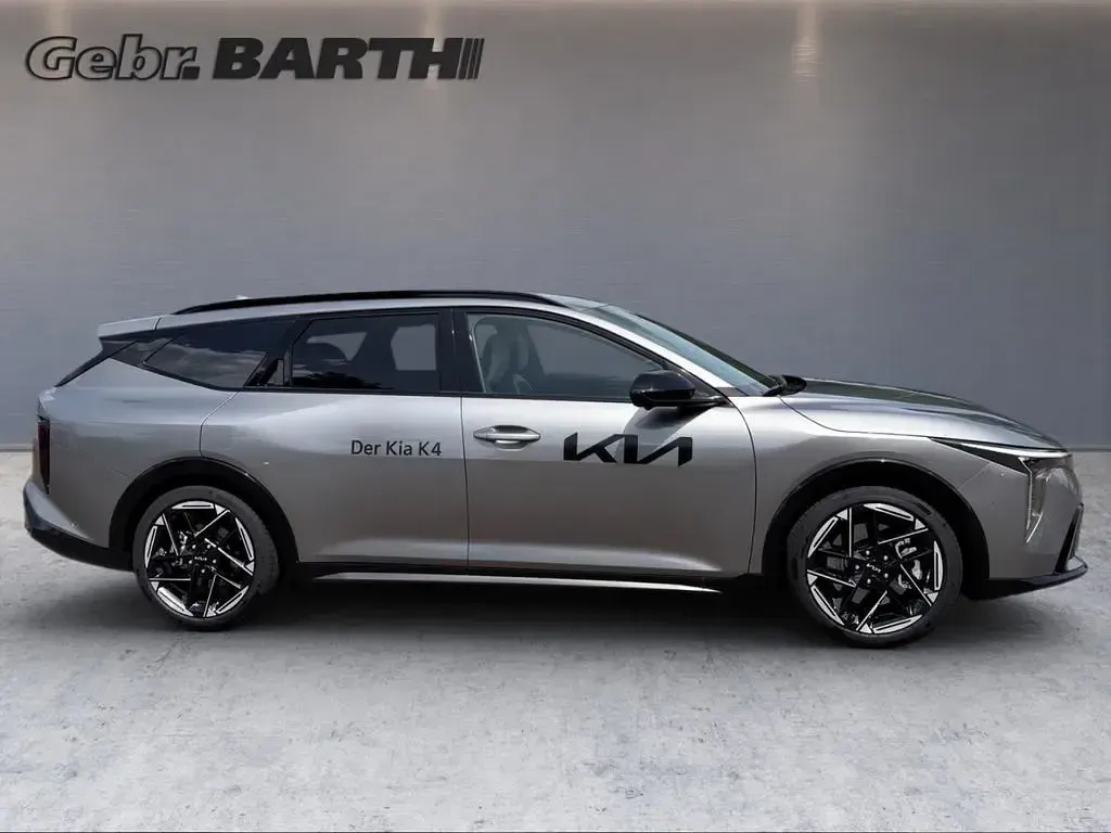 Neu Kia K4 GT-Line 179 PS (131 kW) 2026 Grau Kombi