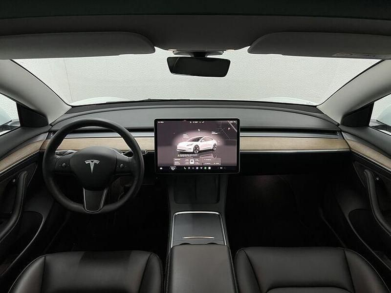 Gebraucht Tesla Model 3 366 kW (498 PS) 2022 Pearl white multicoat (metallic) Limousine