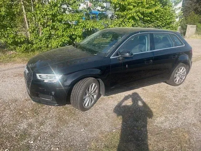 Usata Audi A3 Design 150 CV (110 kW) 2019 Nero Berlina