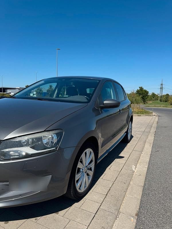 Gebraucht VW Polo 86 PS (63 kW) 2010 Grau Kleinwagen