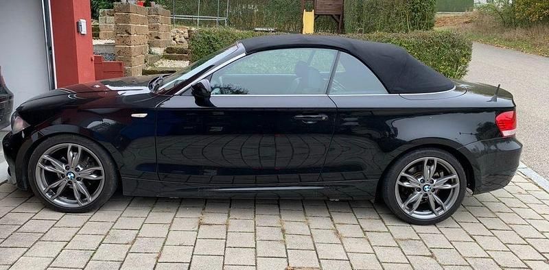 Schwarz Gebraucht 2008 BMW 125 Cabriolet M Sport Cabrio | 13.400 € (Teuer) - Bild 1/4