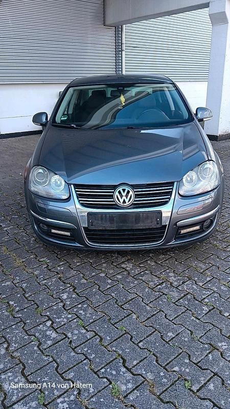 Grau Gebraucht 2008 VW Jetta Limousine | 1.250 € (Superpreis) - Bild 1/4