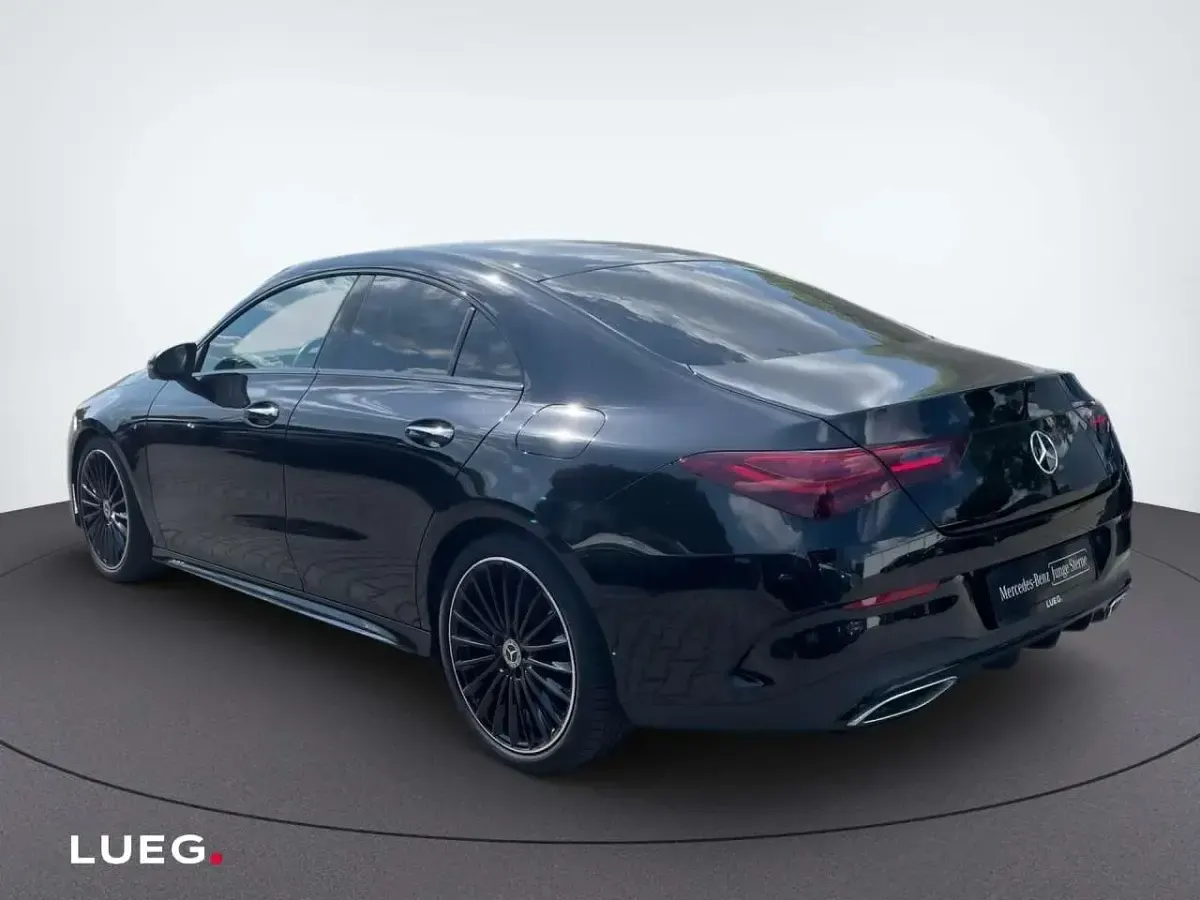 Gebraucht Mercedes CLA180 Night 136 PS (100 kW) 2025 Schwarz Coupé