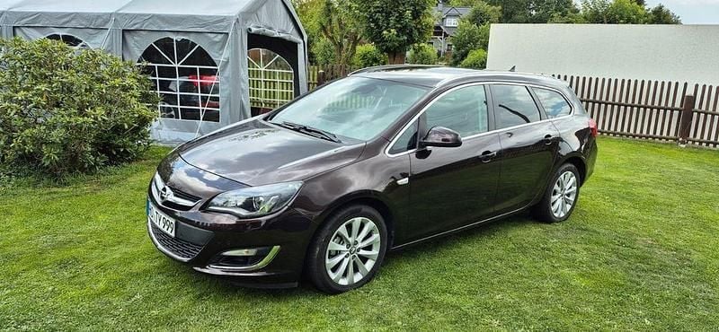 Braun Gebraucht 2015 Opel Astra Eco Kombi | 6.400 € (Superpreis) - Bild 1/4