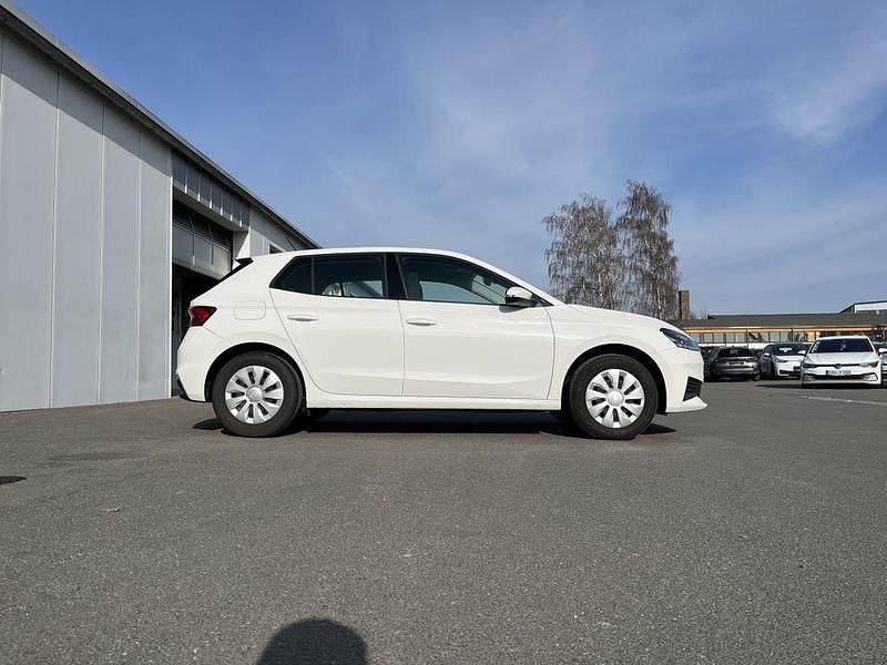 Gebraucht Skoda Fabia Active 65 PS (47 kW) 2022 Weiß Kleinwagen