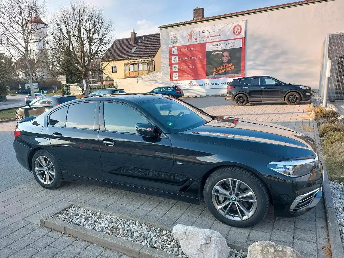 Gebraucht BMW 530 Luxury Line 252 PS (185 kW) 2017 Schwarz Limousine