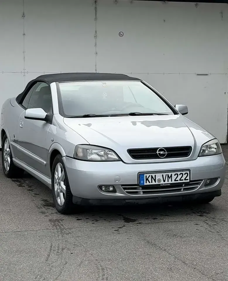 Gebraucht Opel Astra 147 PS (108 kW) 2004 Silber Cabrio