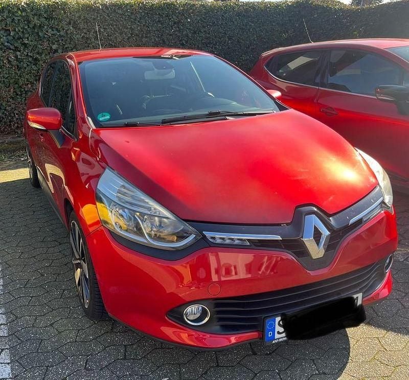 Gebraucht Renault Clio IV Luxe 90 PS (66 kW) 2014 Rot Limousine