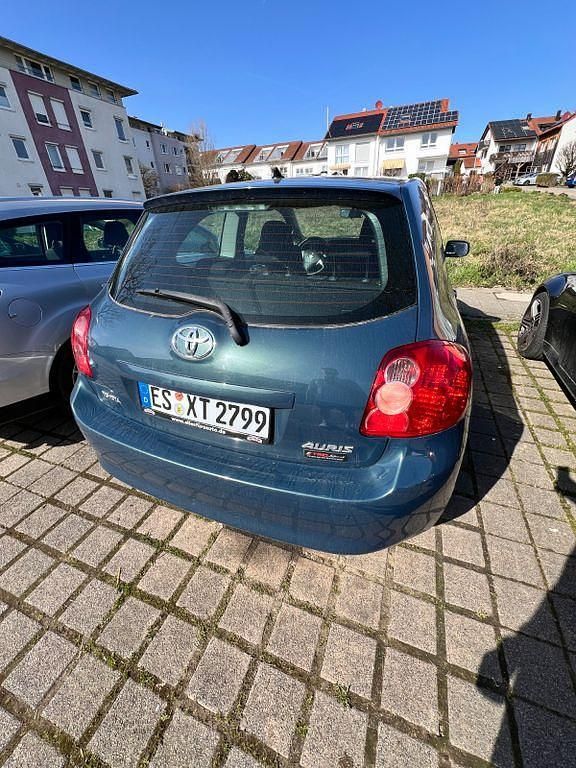Gebraucht Toyota Auris 97 PS (71 kW) 2007 Blau Kleinwagen