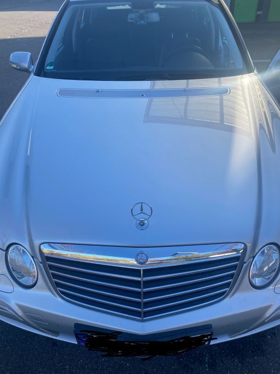 Gebraucht Mercedes E320 Avantgarde 224 PS (164 kW) 2008 Schwarz Kombi