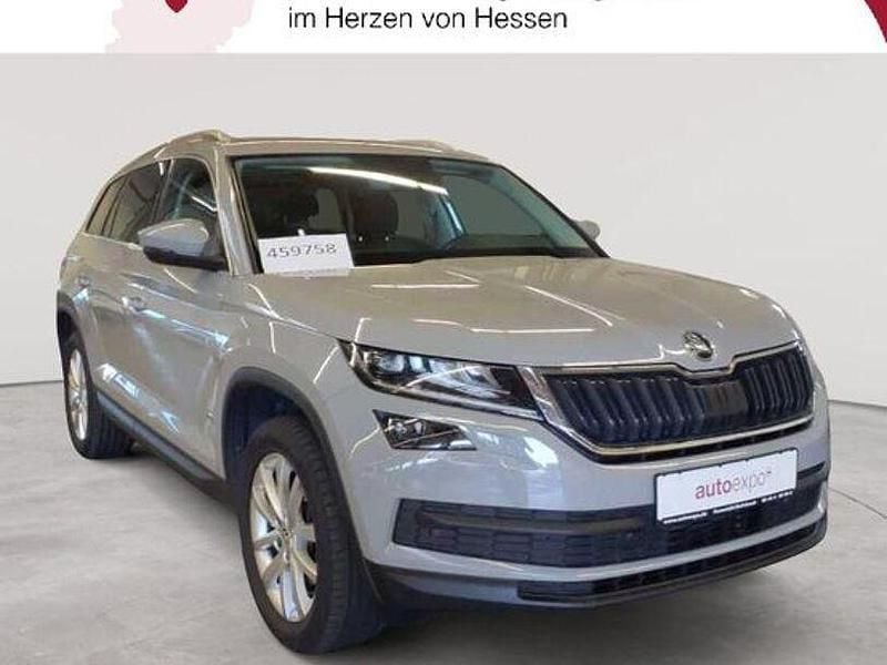 Stahlgrau uni Gebraucht 2021 Skoda Kodiaq Style SUV | 22.590 € (Guter Preis) - Bild 1/4