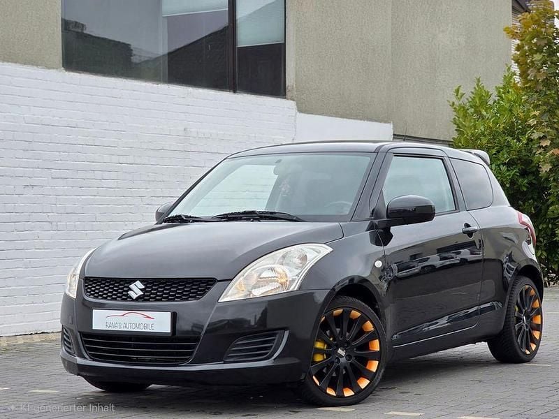 Schwarz Gebraucht 2013 Suzuki Swift Club Kleinwagen | 5.490 € (Guter Preis) - Bild 1/4