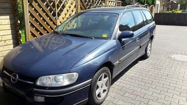 Gebraucht Opel Omega 158 PS (116 kW) 1997 Blau Kombi