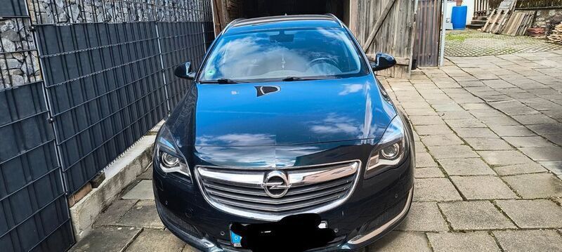 Grün Gebraucht 2016 Opel Insignia Edition Kombi | 13.999 € (Teuer) - Bild 1/3