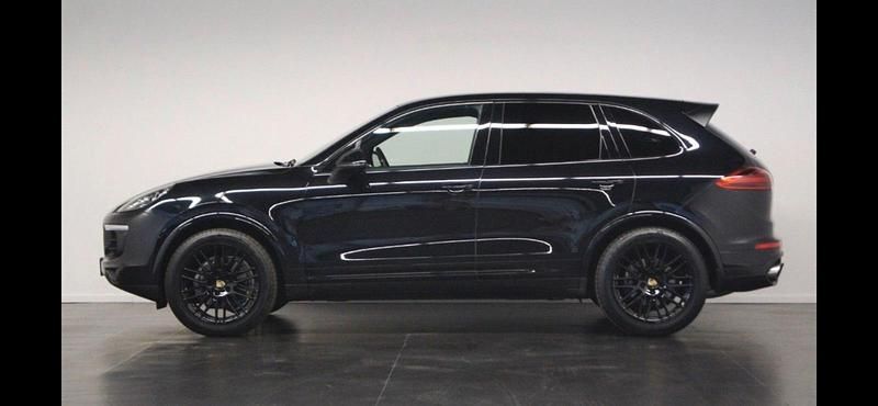 Schwarz Gebraucht 2016 Porsche Cayenne Platinum Edition SUV | 26.999 € (Fairer Preis) - Bild 1/4