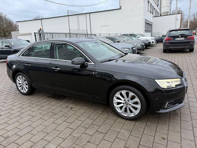 Gebraucht Audi A4 Ambiente 150 PS (110 kW) 2017 Andere Limousine