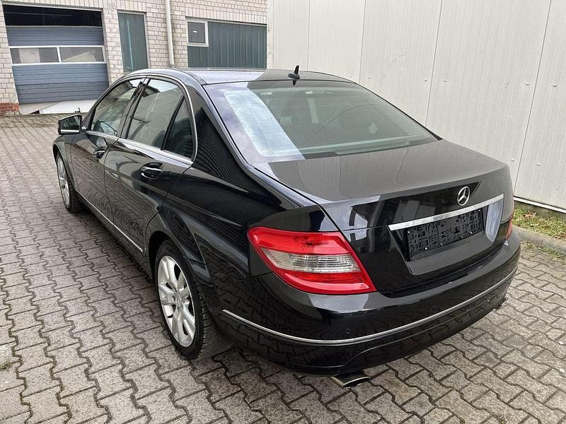 Gebraucht Mercedes C350 231 PS (169 kW) 2010 Schwarz Limousine