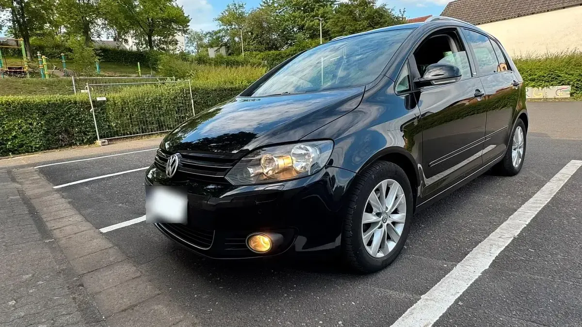 Gebraucht VW Golf VI Style 122 PS (89 kW) 2011 Schwarz Kleinwagen