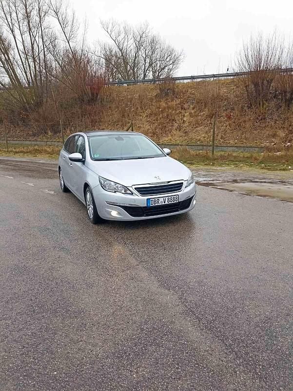 Gebraucht Peugeot 308 SW 120 PS (88 kW) 2015 Silber Kombi
