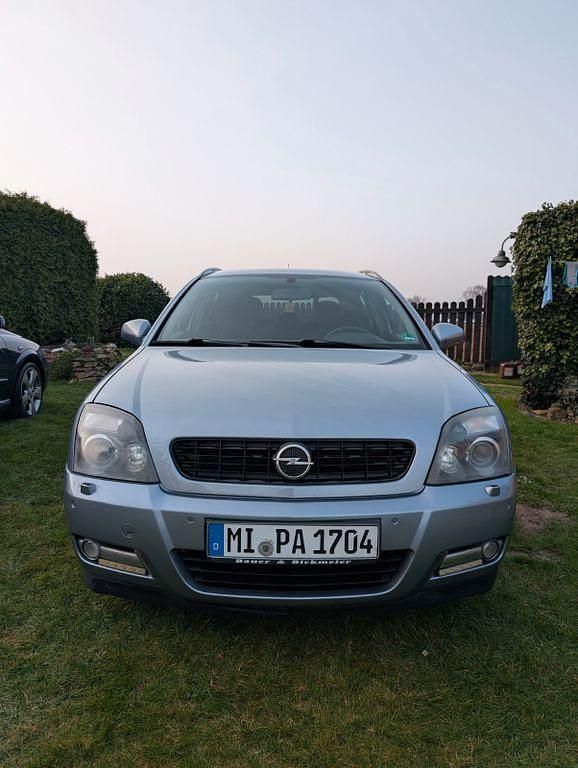 Gebraucht Opel Signum 155 PS (114 kW) 2005 Silber Kleinwagen