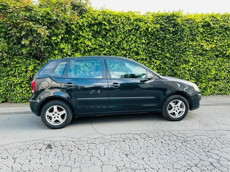 Second-hand VW Polo 80 CP (58 kW) 2008 Negru Hatchback