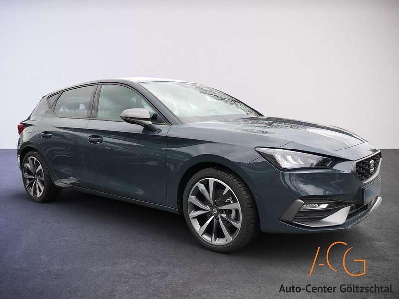 Fjord blau Neu 2024 Seat Leon FR Limousine | 32.900 € (Etwas zu teuer) - Bild 1/4