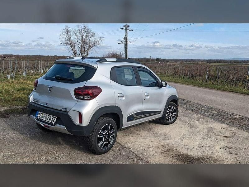 Gebraucht Dacia Spring Comfort Plus 33 kW (45 PS) 2022 Silber Kleinwagen