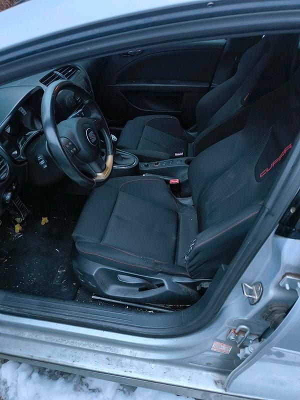 Gebraucht Seat Leon CUPRA 241 PS (177 kW) 2007 Silber Kleinwagen