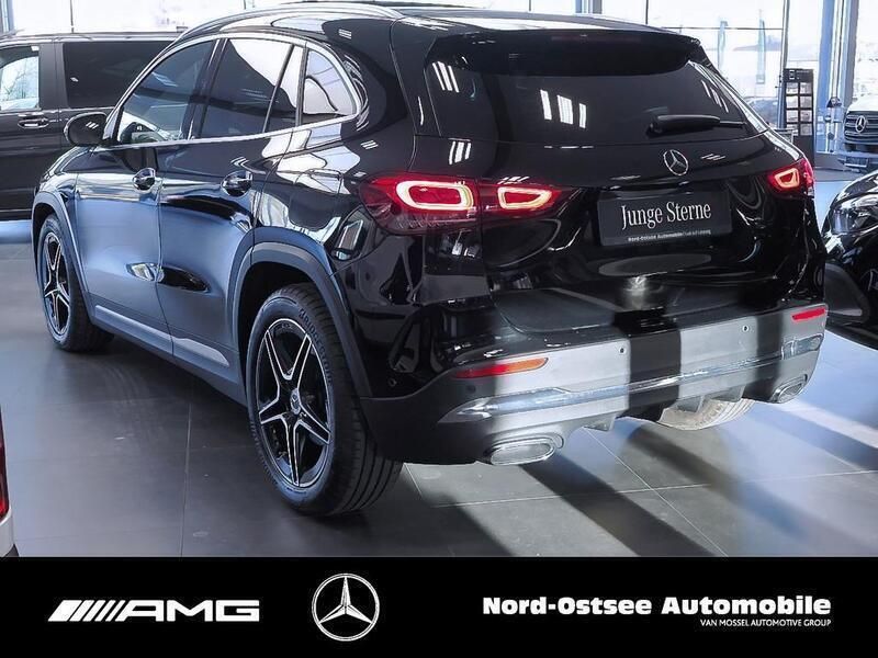 Gebraucht Mercedes GLA200 AMG 150 PS (110 kW) 2022 Schwarz unilack nachtschwarz SUV