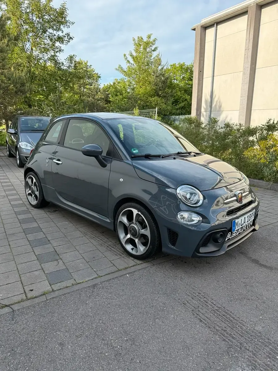 Gebraucht Abarth 595 70th Anniversary 145 PS (106 kW) 2019 Grau Kleinwagen