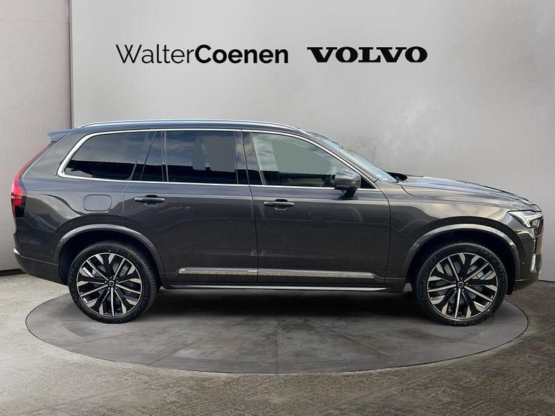 Neu Volvo XC90 Plus 455 PS (334 kW) 2025 Grau SUV