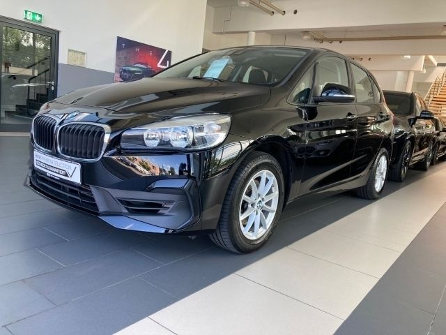Gebraucht BMW 218 Active Tourer Advantage 140 PS (102 kW) 2019 Schwarz Van / Kleinbus