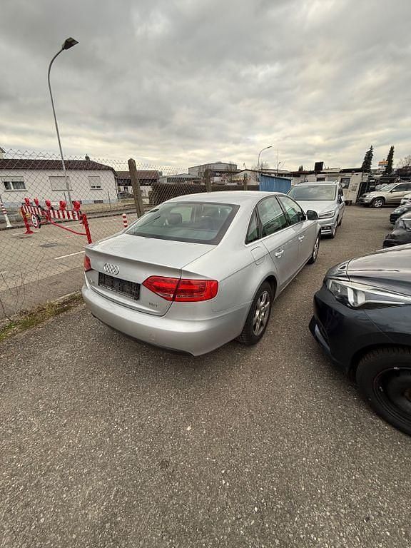 Gebraucht Audi A4 Attraction 160 PS (117 kW) 2008 Silber Limousine
