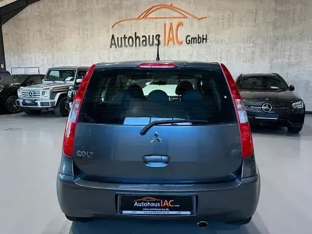 Gebraucht Mitsubishi Colt Invite 109 PS (80 kW) 2006 Grau Kleinwagen