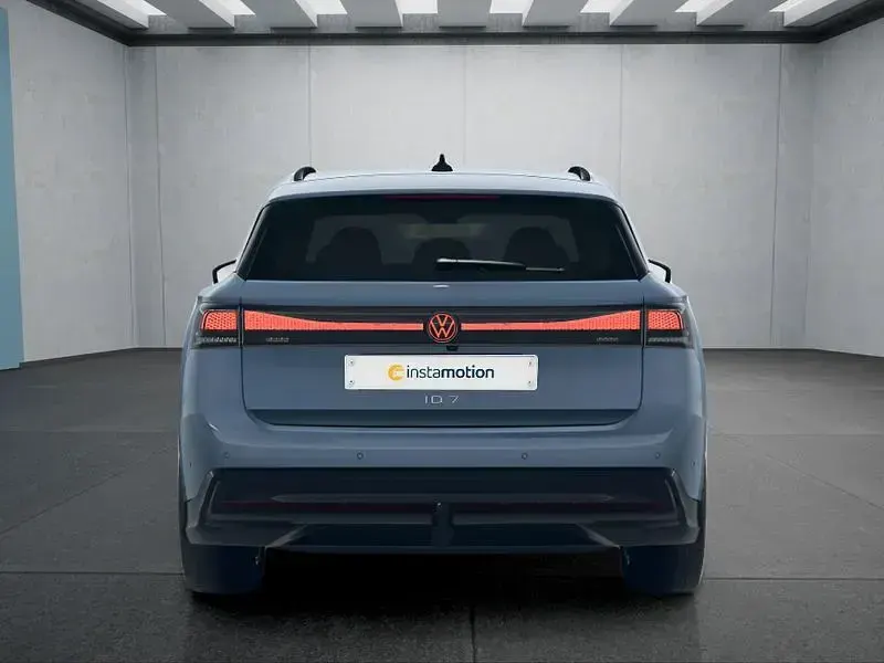 Gebraucht VW ID.7 210 kW (286 PS) 2024 Blau Kombi